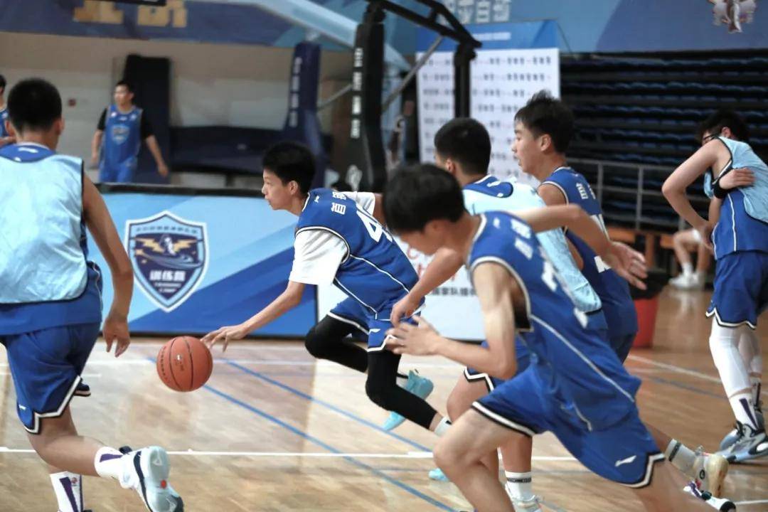 篮球训练营现出了年轻人才，未来可期的简单介绍