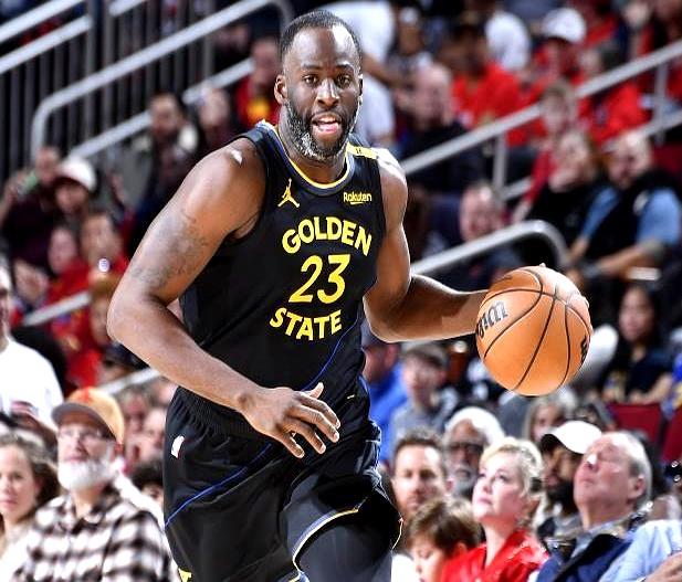 杏彩体育-勇士核心重回巅峰带领球队扭转颓势重现辉煌(勇士能否保持阵容的完整性 打造又一个王朝?)