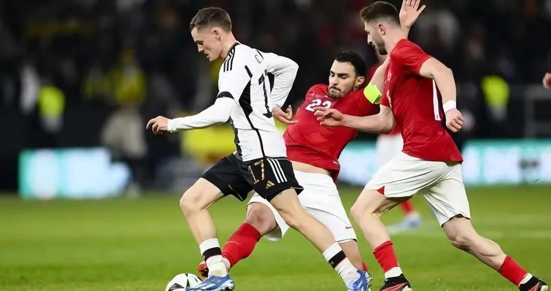 德国代表队获得好成绩,备受关注(德国代表队获得好成绩,备受关注的球员) 德国代表队获得好成绩,备受关注(德国代表队获得好成绩,备受关注的球员)