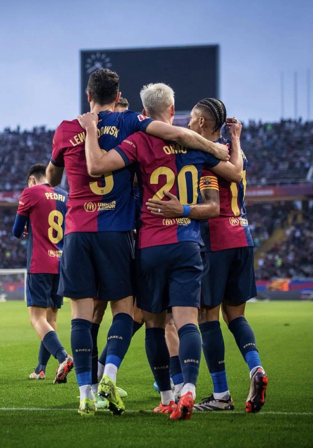 红蓝军团对抗,胜负难料的一战 红蓝军团对抗,胜负难料的一战