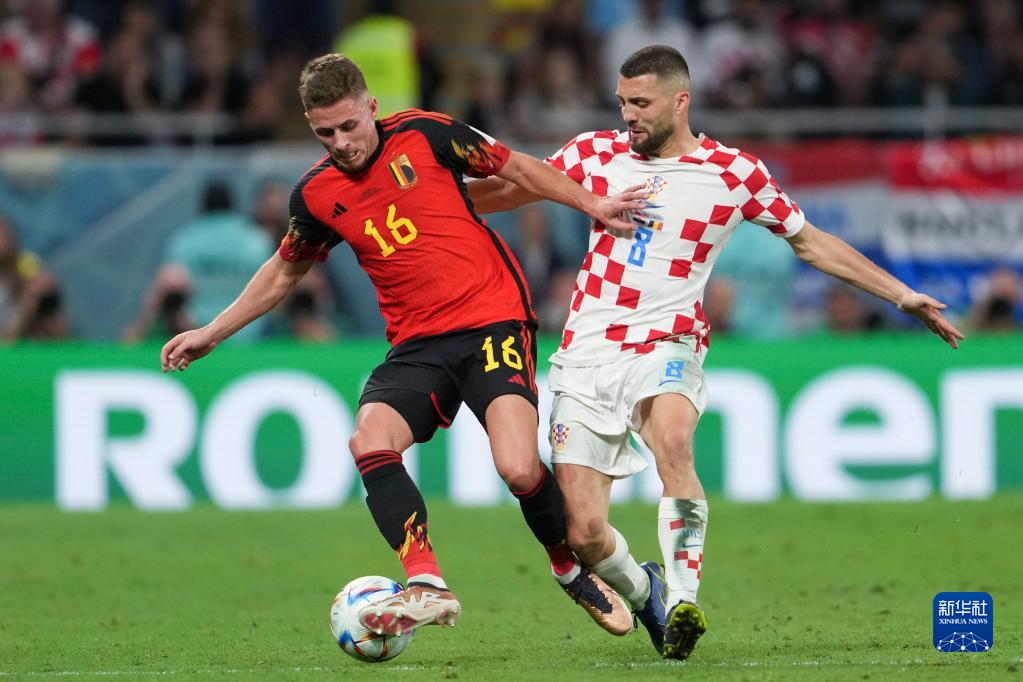 包含委内瑞拉战平克罗地亚，平稳领跑小组的词条