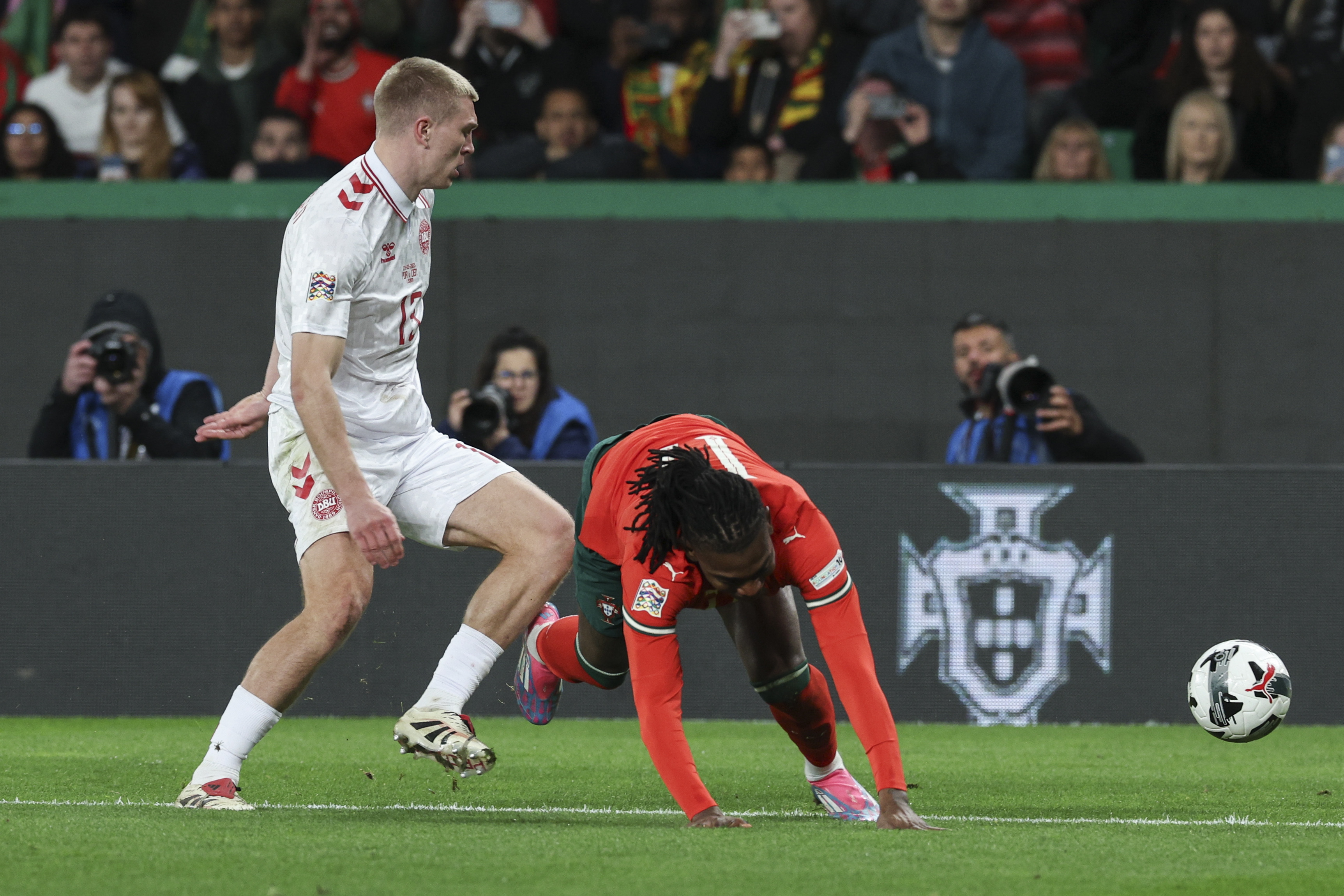 杏彩体育网页版入口-罗马尼亚队惊险晋级欧国联半决赛