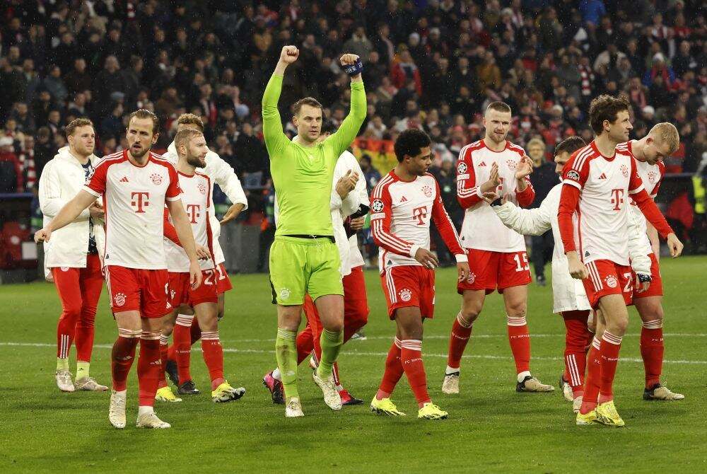 包含拜仁慕尼黑在客场以-战胜拉齐奥的词条