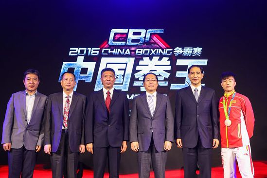 包含欧预赛传奇之战，最后一击横空出世打破僵局的词条