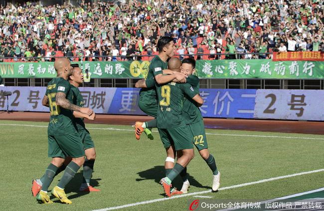 绿城连胜形势看好,球队信心高涨 绿城连胜形势看好,球队信心高涨