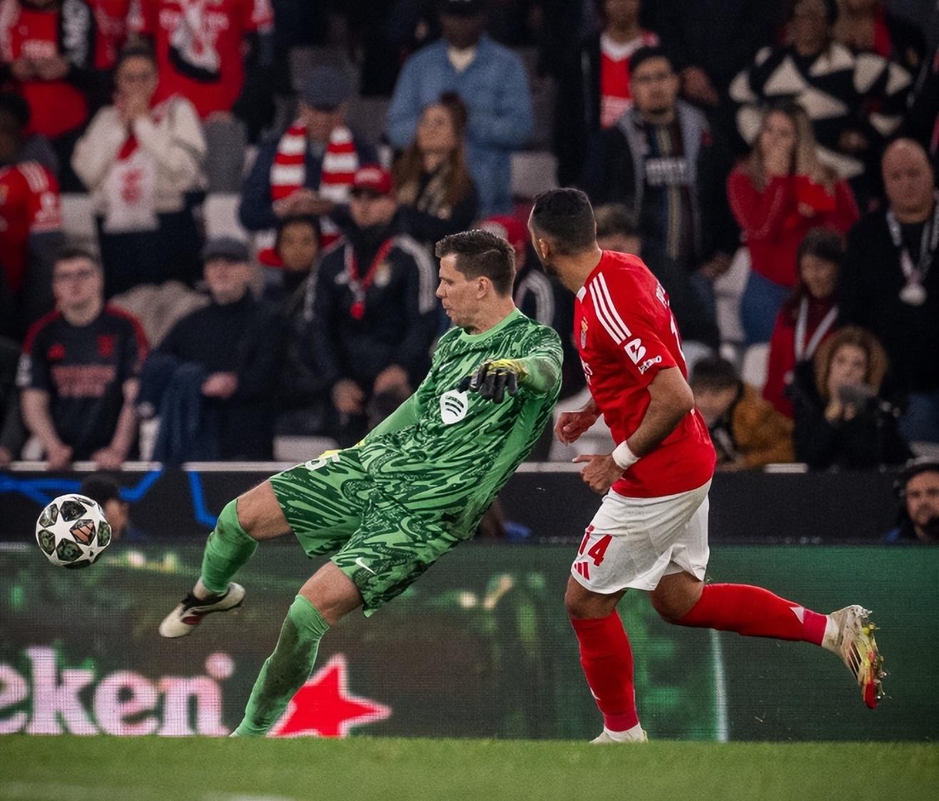 关于巴塞罗那战胜对手，稳坐积分榜前列的信息