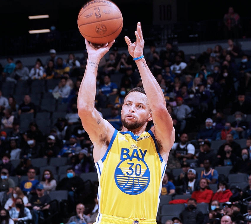 杏彩体育亚洲官网-火箭逆转黄蜂，保持胜利势头