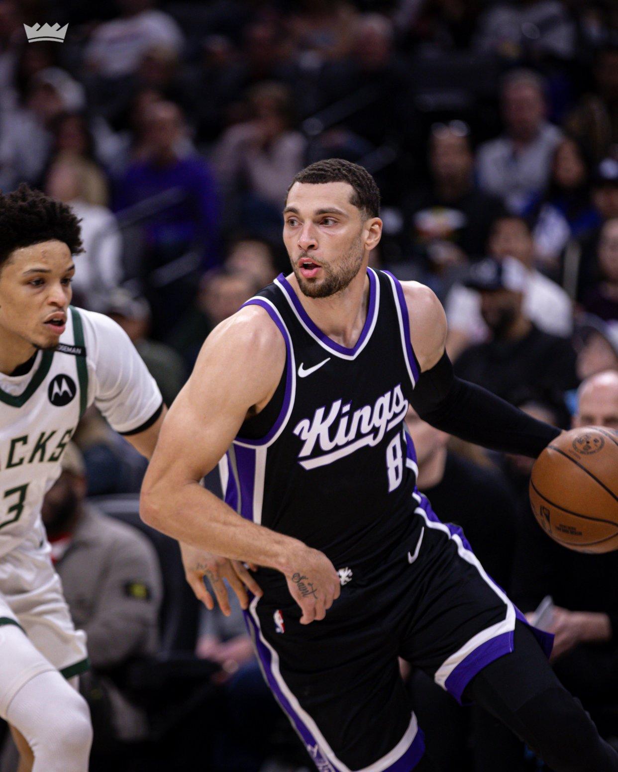 关于雄鹿碾压黄蜂，字母哥32+17的信息