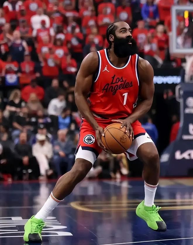 篮网击败快船，豪取两连胜